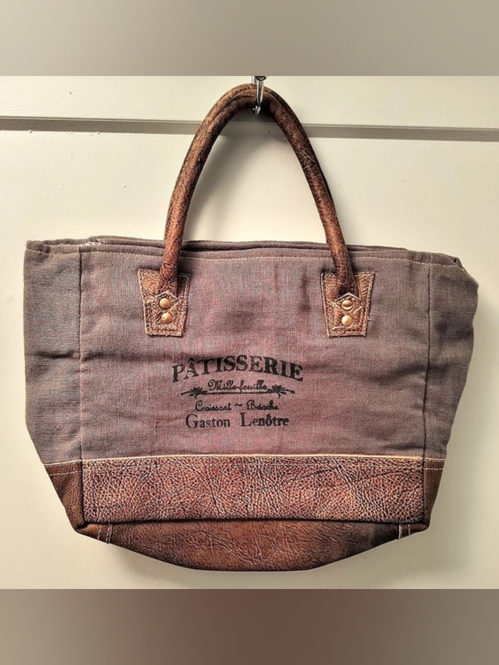 Clea Ray Brown Patisserie Gaston Lenôtre bag